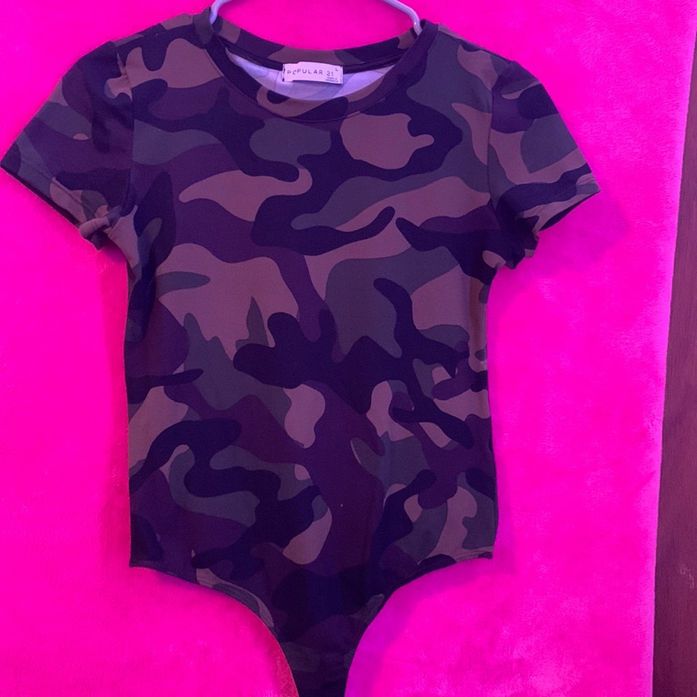 Womens Large Camo BodySuit